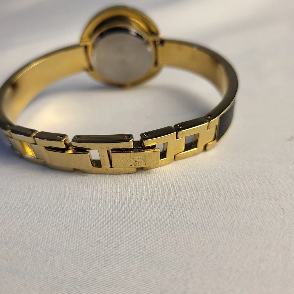 Anne Klein anne klein